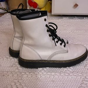 Size 8 white high rise doc martins